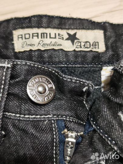 Джинсы Adamus, Италия