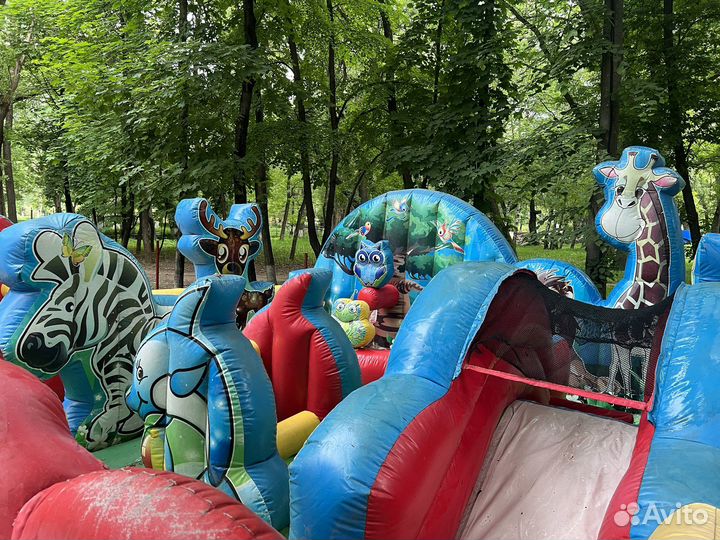 Батут надувной