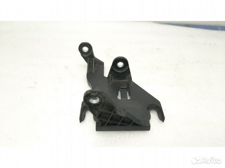 Кронштейн адсорбера volkswagen bettle A5