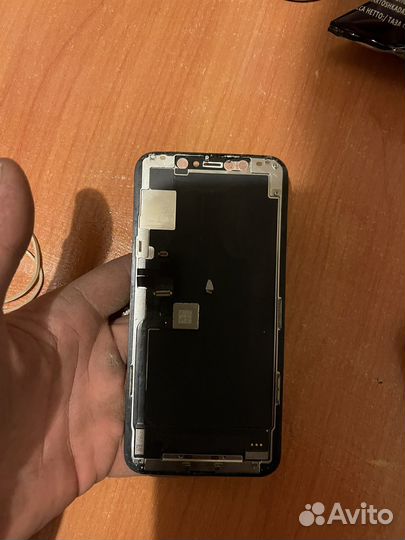 Дисплей на iPhone 11 про