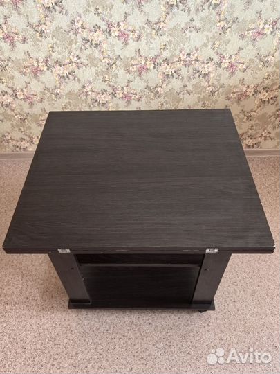 Журнальный столик