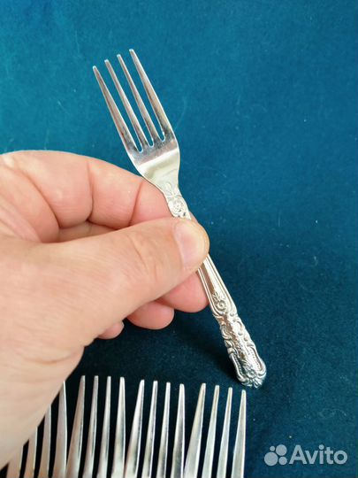 Набор десертных вилок