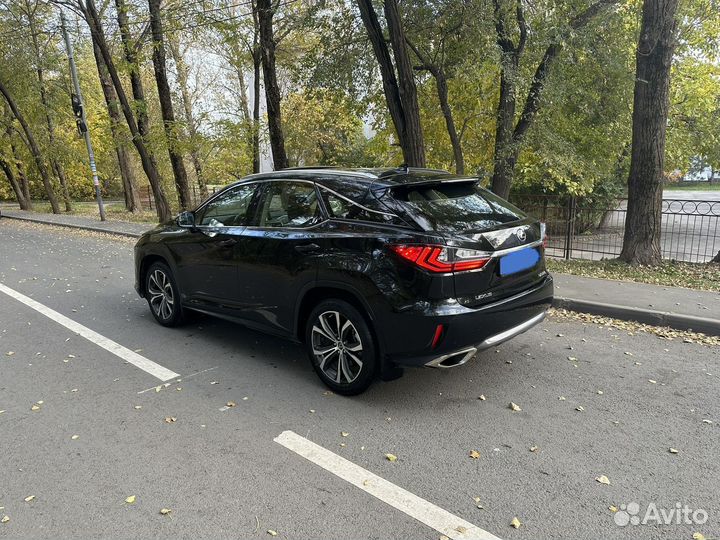 Lexus RX 2.0 AT, 2019, битый, 22 000 км
