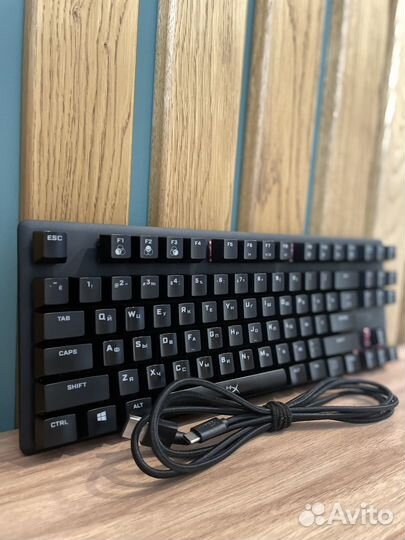 Игровая проводная клавиатура HyperX