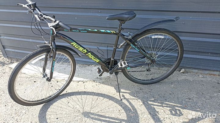 Велосипед надежный (рама 18, колеса 27.5)