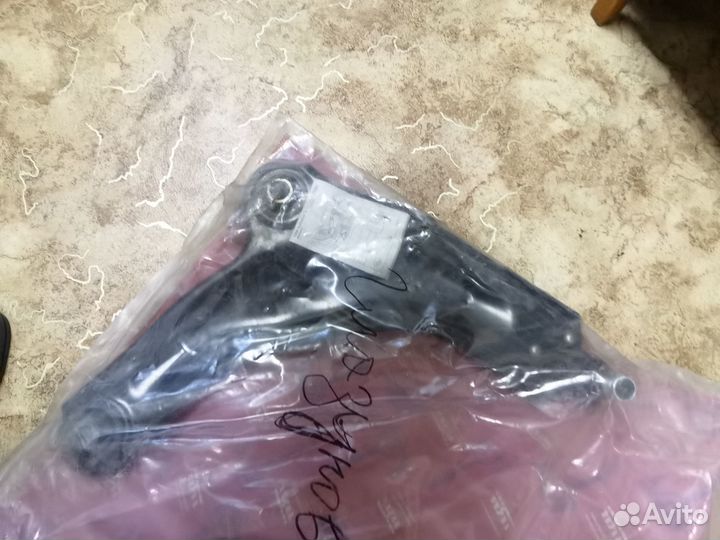 Рычаги Renault Laguna 2