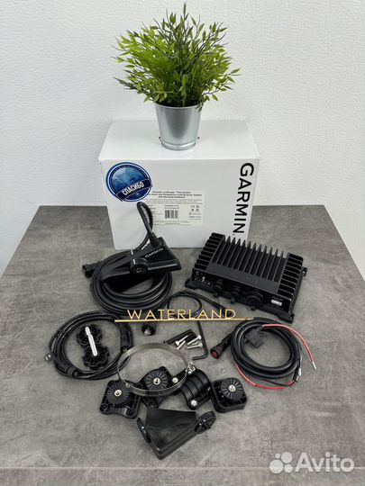 Garmin Panoptix LiveScope Plus (LVS34 + GLS10)