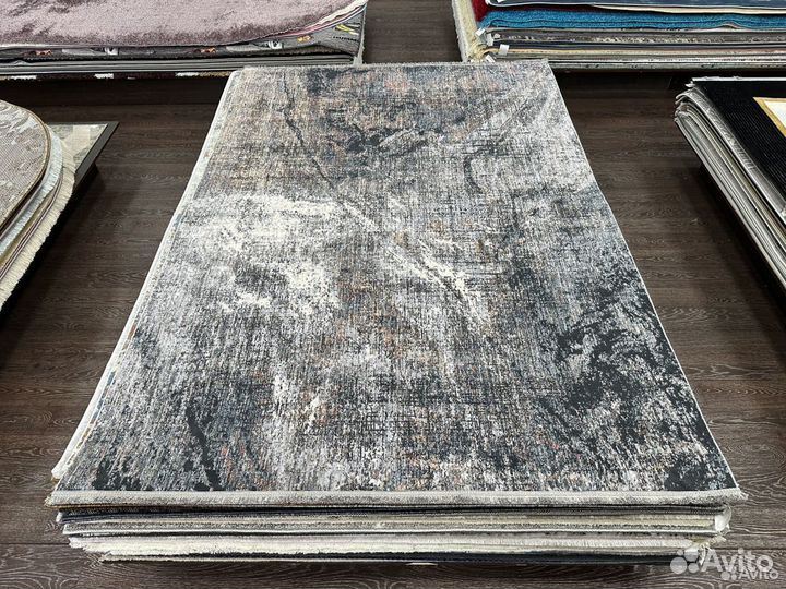 Ковер 1.6х2.3 новый