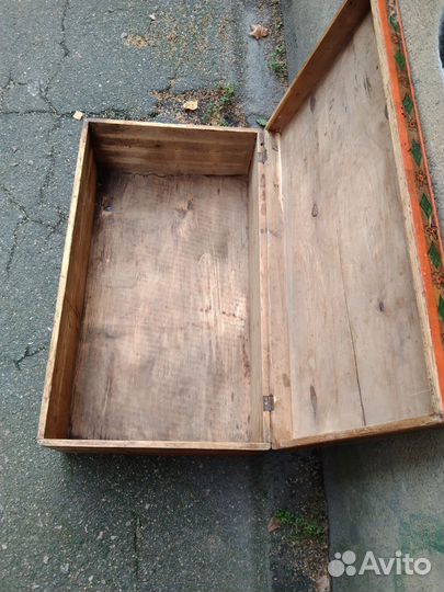 Сундук старинный деревянный