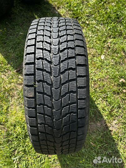 Bridgestone Blizzak LM-25 4x4 235/55 R18