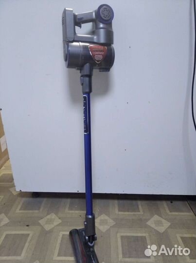 Пылесос Polaris 0724