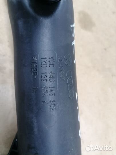 Патрубок воздушного фильтра Volkswagen Passat B6