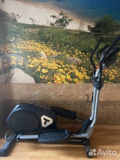 Эллиптический тренажер Torneo transform C-540