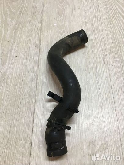 Патрубок радиатора охлаждения двс Renault symbol