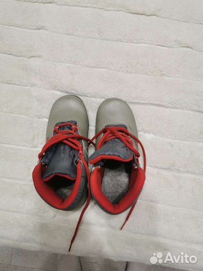 Лыжные ботинки