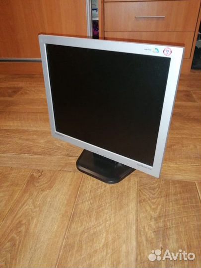 Монитор Samsung