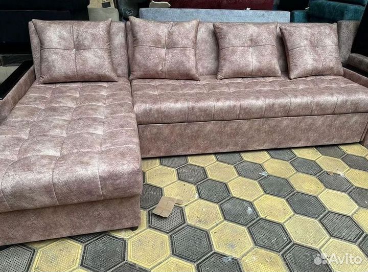 Угловой диван в наличии не б/у