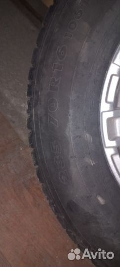 Продам комплект зимней резины
