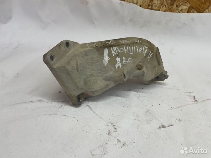 Кронштейн двигателя левый Infiniti Fx35 S50 VQ35DE