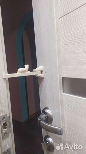 Кошка, Фиксатор,стопер для двери в туалет