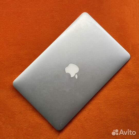 MacBook Air 11 2011 128GB Silver (Used)