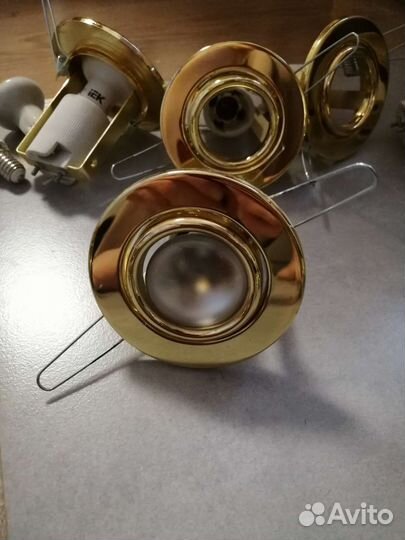 Светильник потолочный встраиваемый