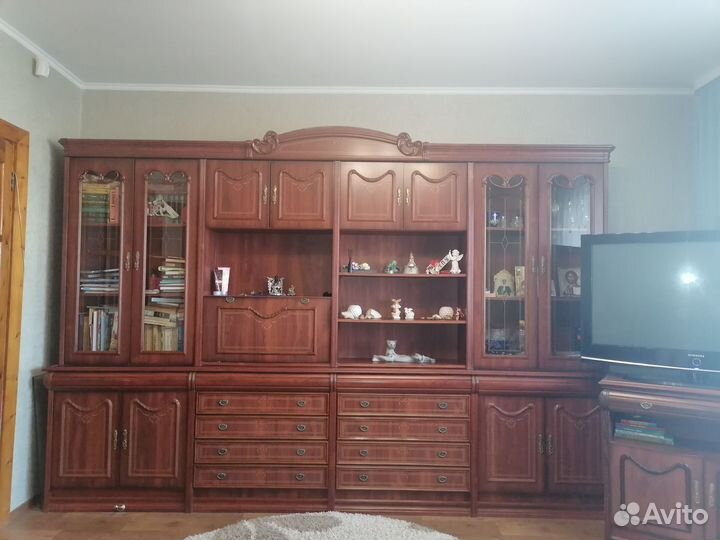 Стенка в гостиную