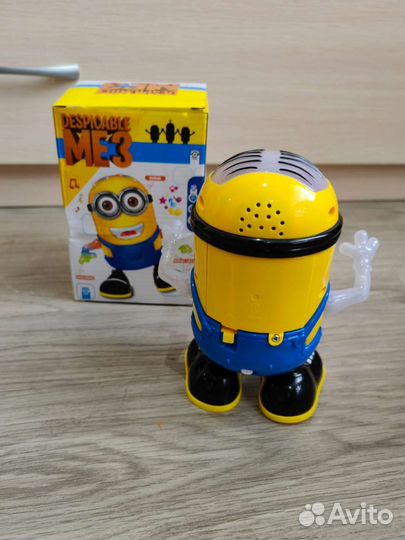 Танцующий миньон, игрушка