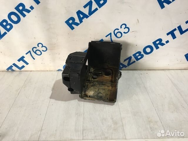 Площадка под аккумулятор ford focus 2 1.4 мт седан