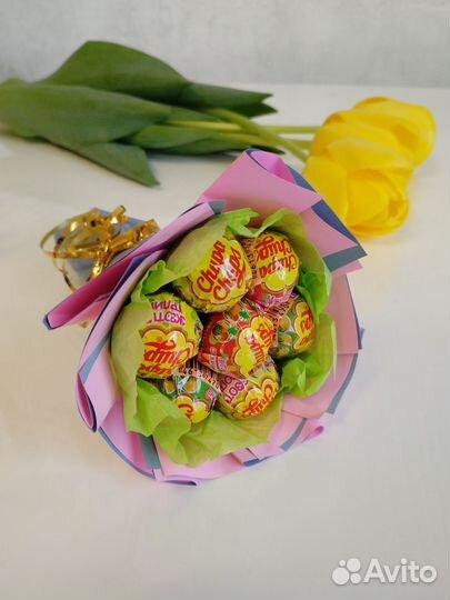 Подарок в школу для девочки на 8 марта