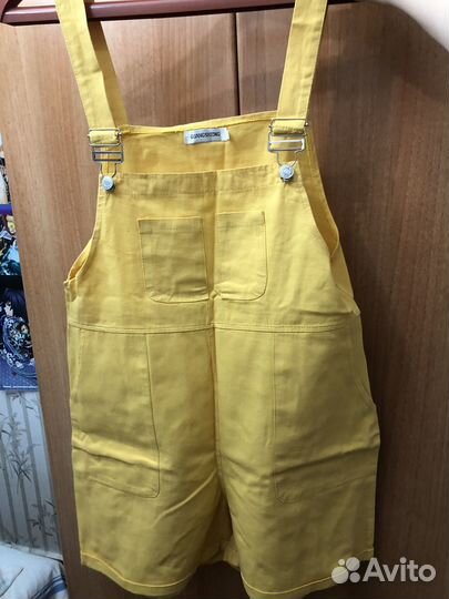 Комбинезон желтый