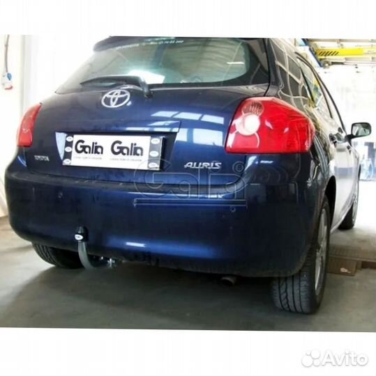 Фаркоп Toyota Auris хетчбек 2007-2013