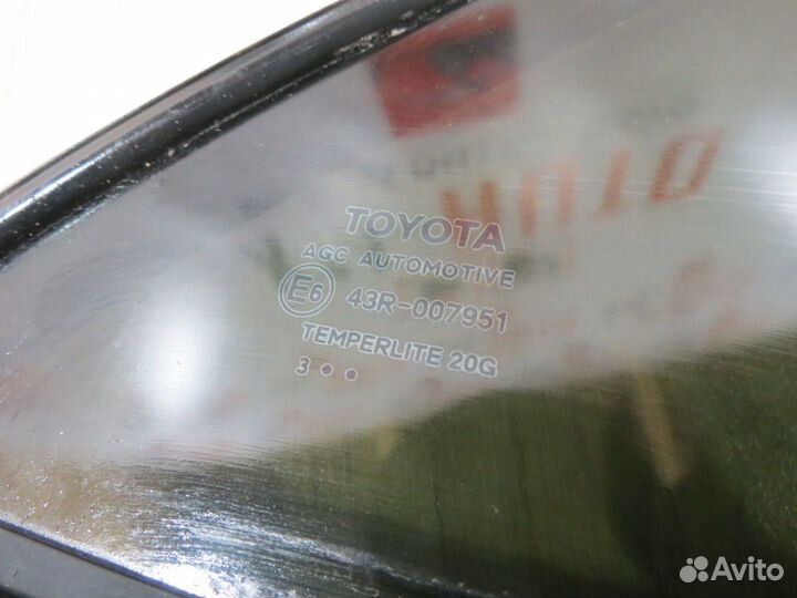Форточка Toyota Camry 50