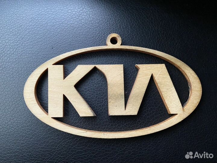 Эмблема kia на стекло