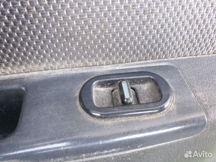 Обшивка двери задняя левая Daewoo Nexia