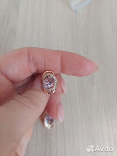 Золотые серьги