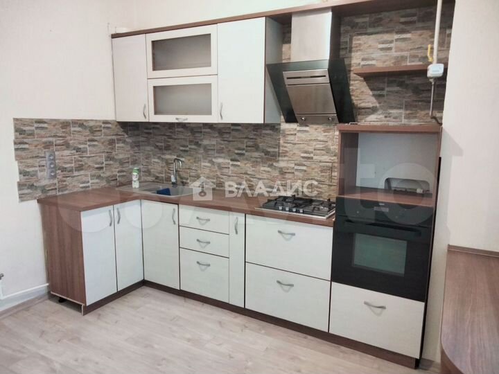 2-к. квартира, 62 м², 1/7 эт.