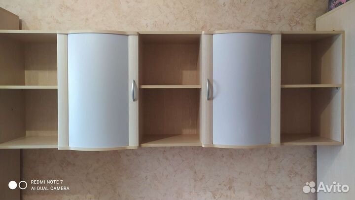 Детская кровать и антресоль