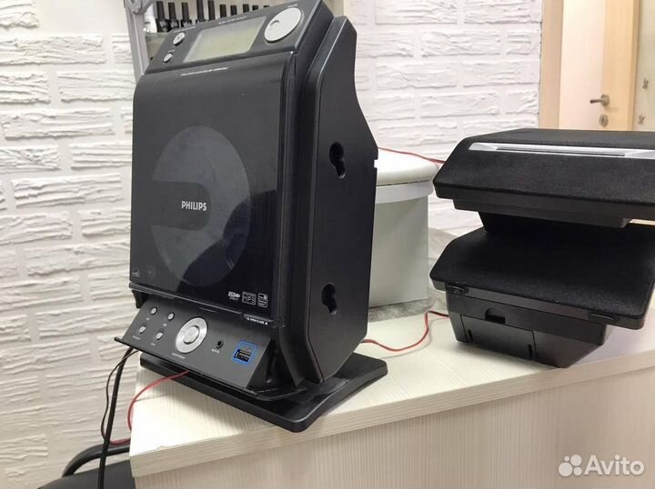 Музыкальный центр Philips (Hi-Fi)