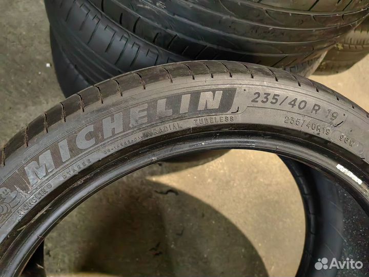 Michelin Primacy 4 235/40 R19 96W