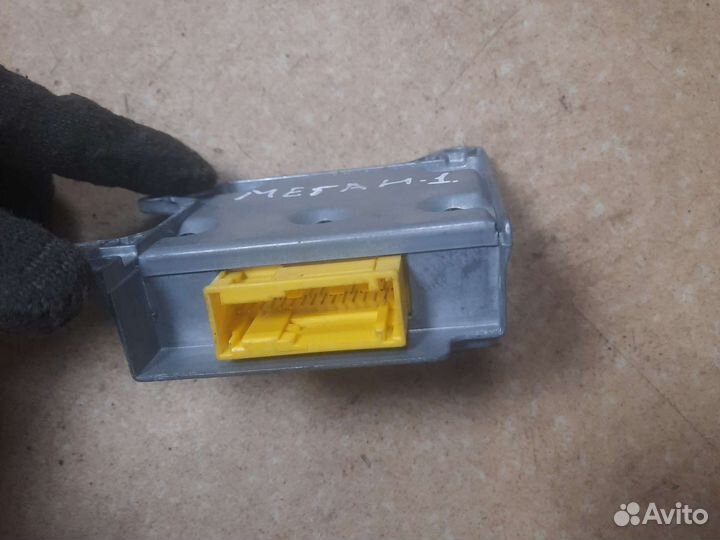 Блок управления airbag renault megane 1