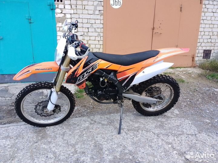 Кроссовый мотоцикл BSE J1-250