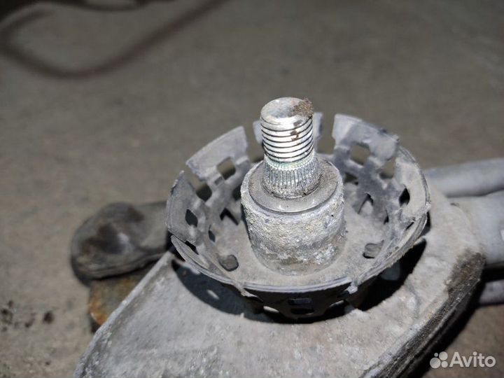 Трапеция стеклоочистителей Mitsubishi Lancer 9