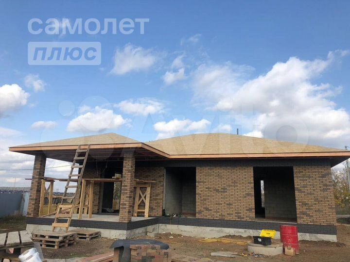 Дом 178 м² на участке 9,4 сот.