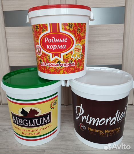 Контейнер (бак) для хранения корма