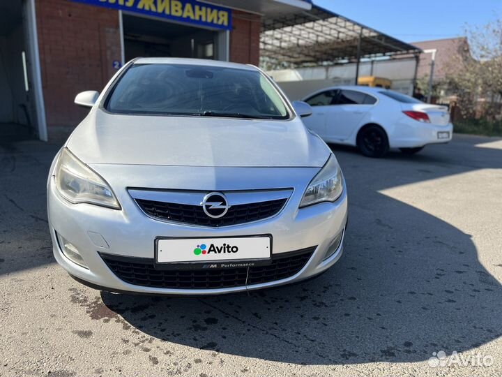 Opel Astra 1.4 AT, 2011, 247 000 км