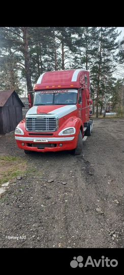 Freightliner ST120064ST, 2004