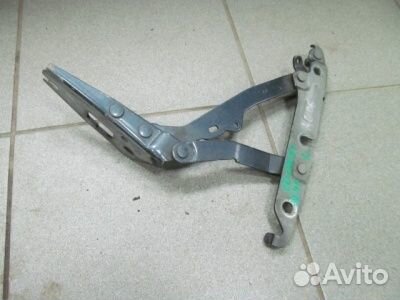 Петля багажника правая Audi A6 C6 2005-2011