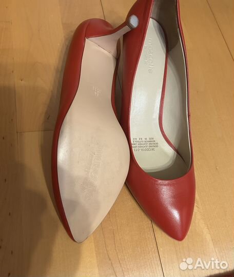 Туфли женские Mascotte 39 размер