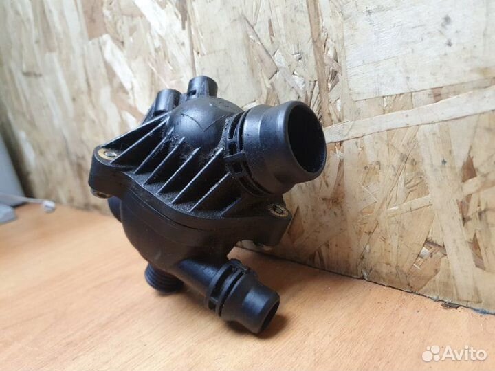 Корпус термостата (термостат) Bmw 5-Series E60